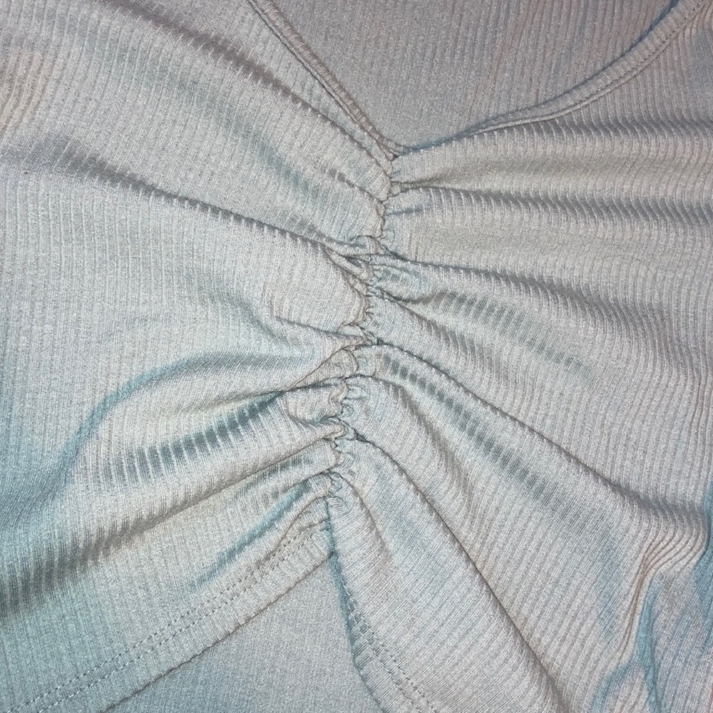 Ruched Ribbed Crop Top Size Medium - Picture 2 of 4
